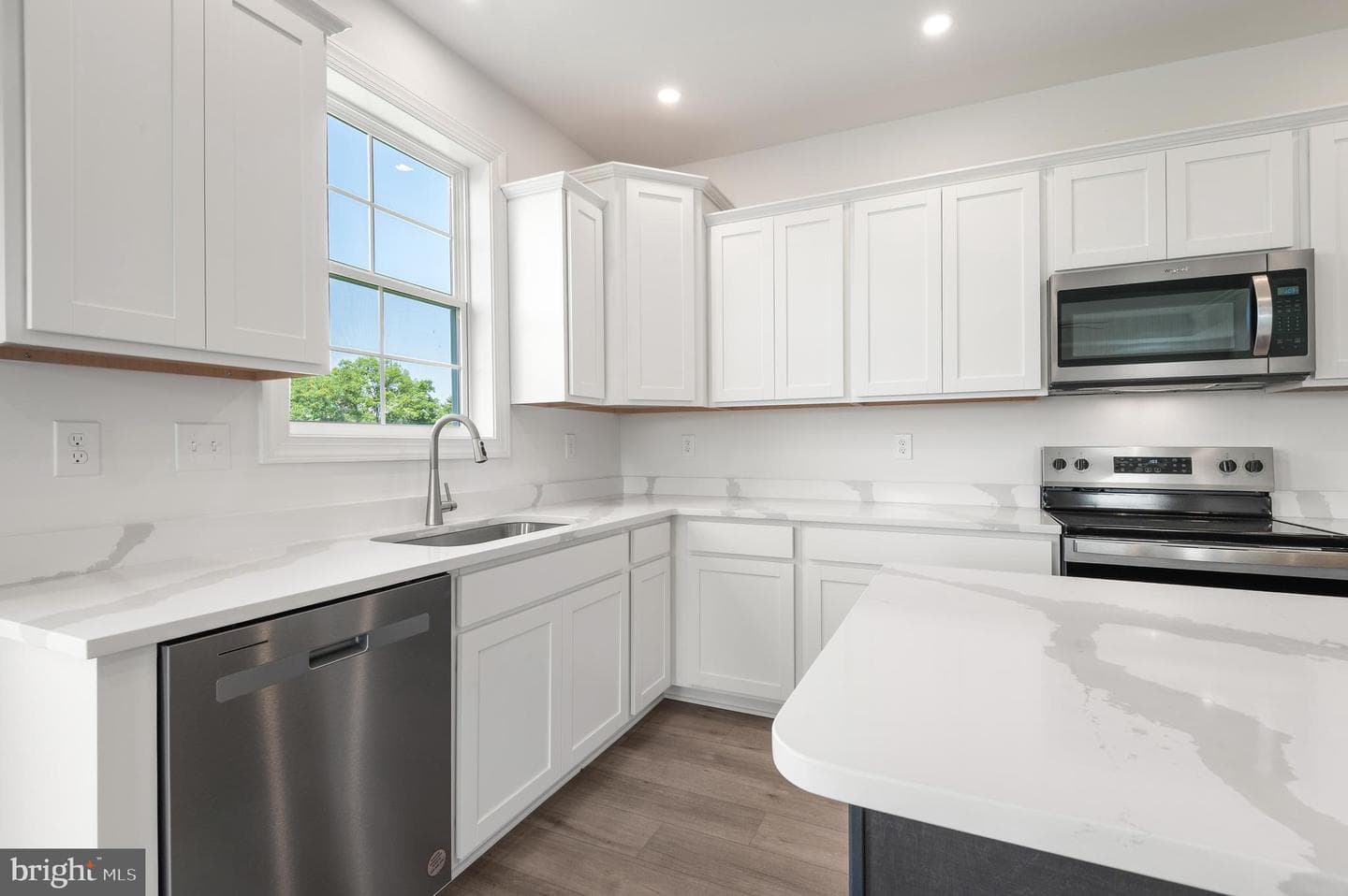 310 Steeple View Drive photo 8