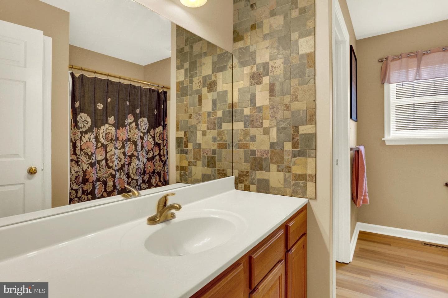 415 Clover Street photo 20