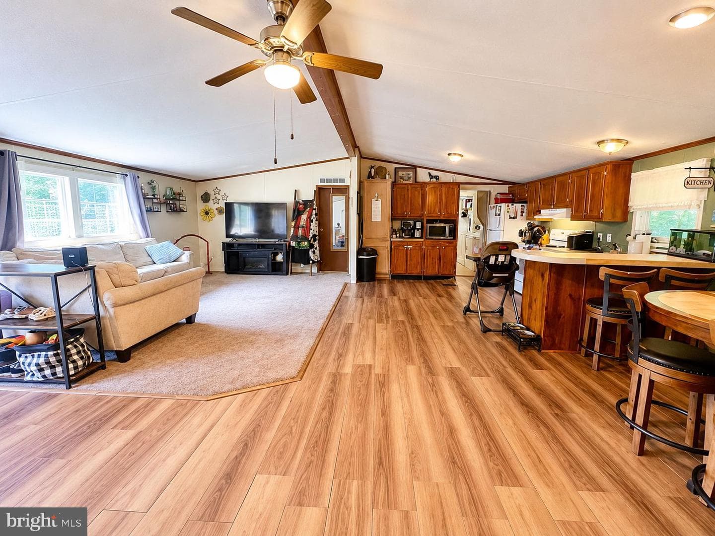 54 Cherokee Drive photo 5
