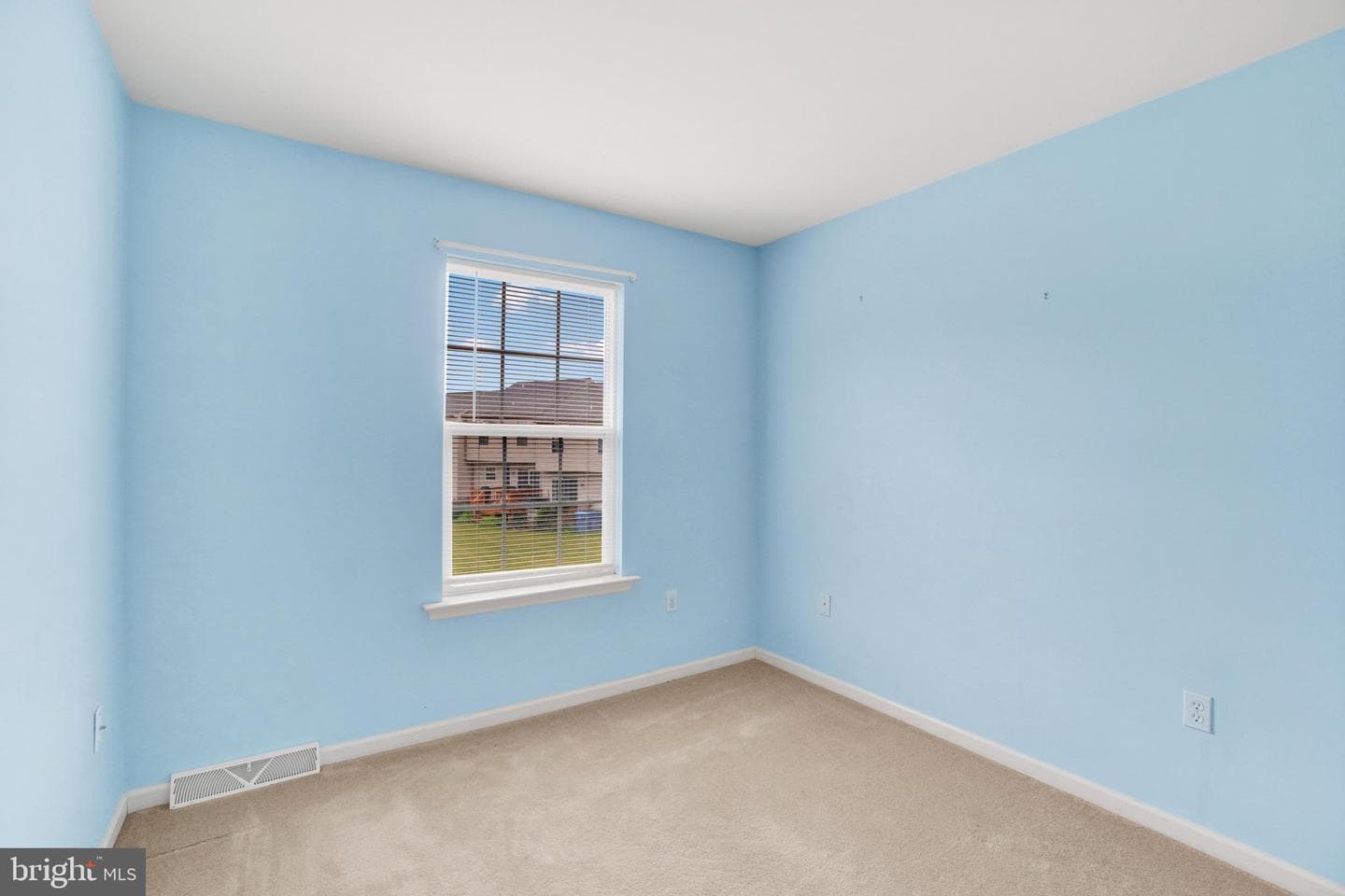 45 Yarrow Court photo 12