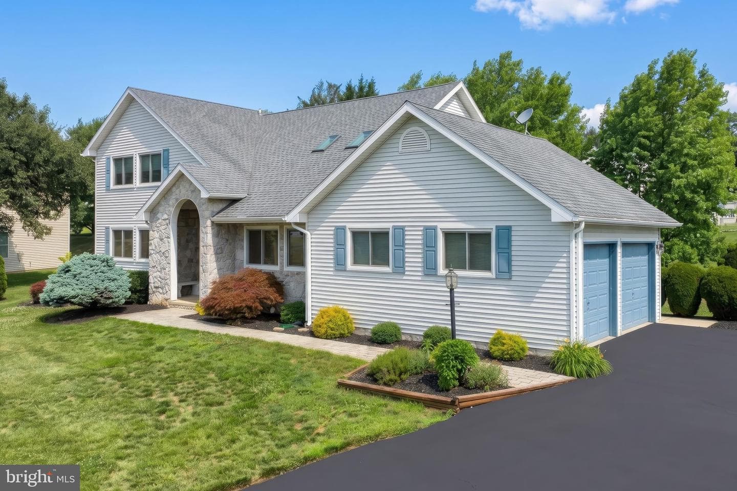 2380 Barrister Drive photo 3