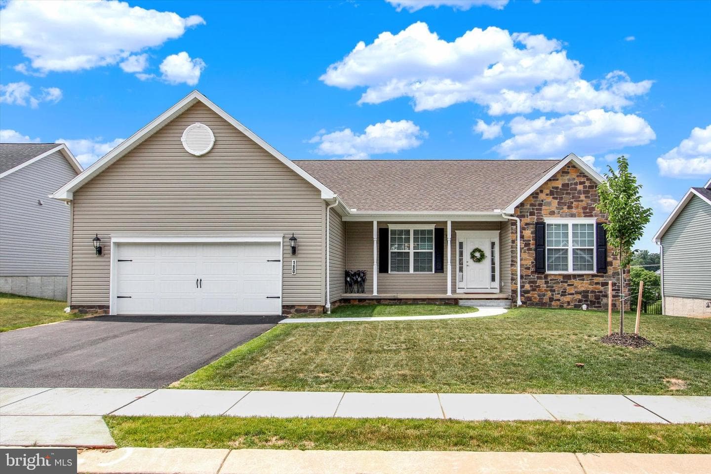 180 Patterson Drive photo 1