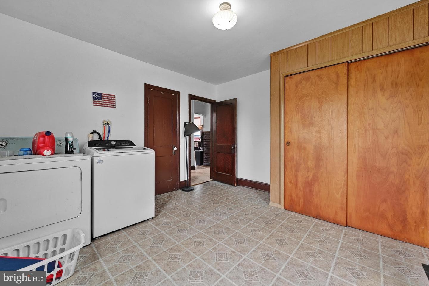 76 Circle Drive photo 15