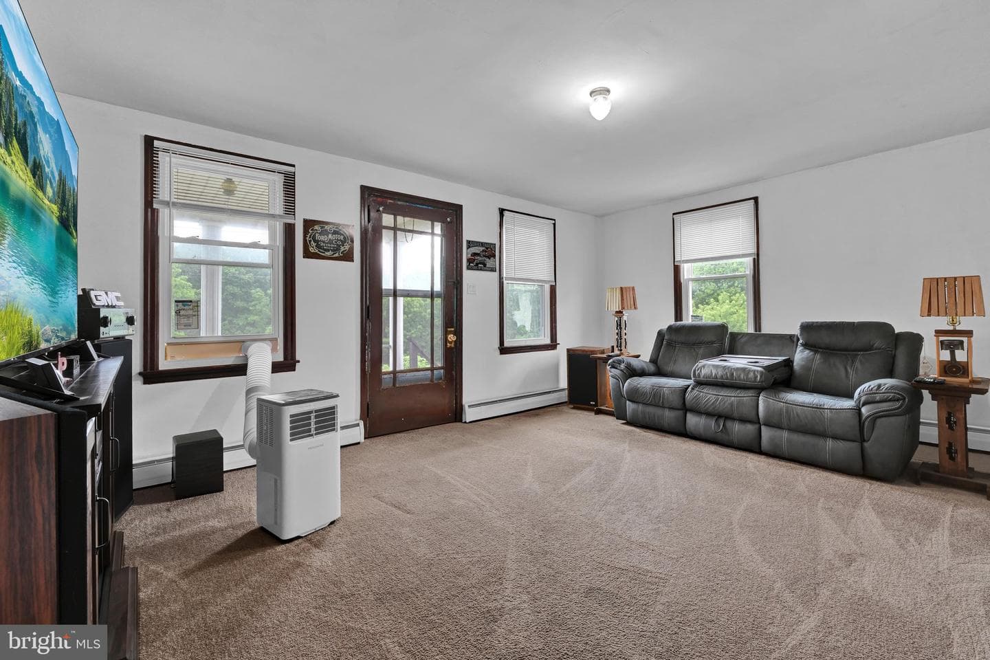 76 Circle Drive photo 6