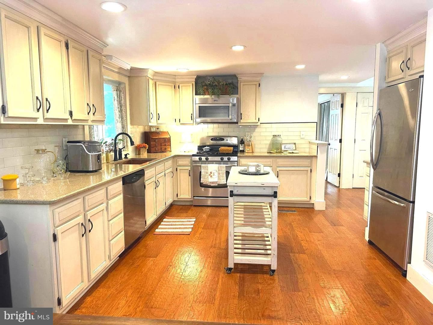 7426 Spring Road photo 6