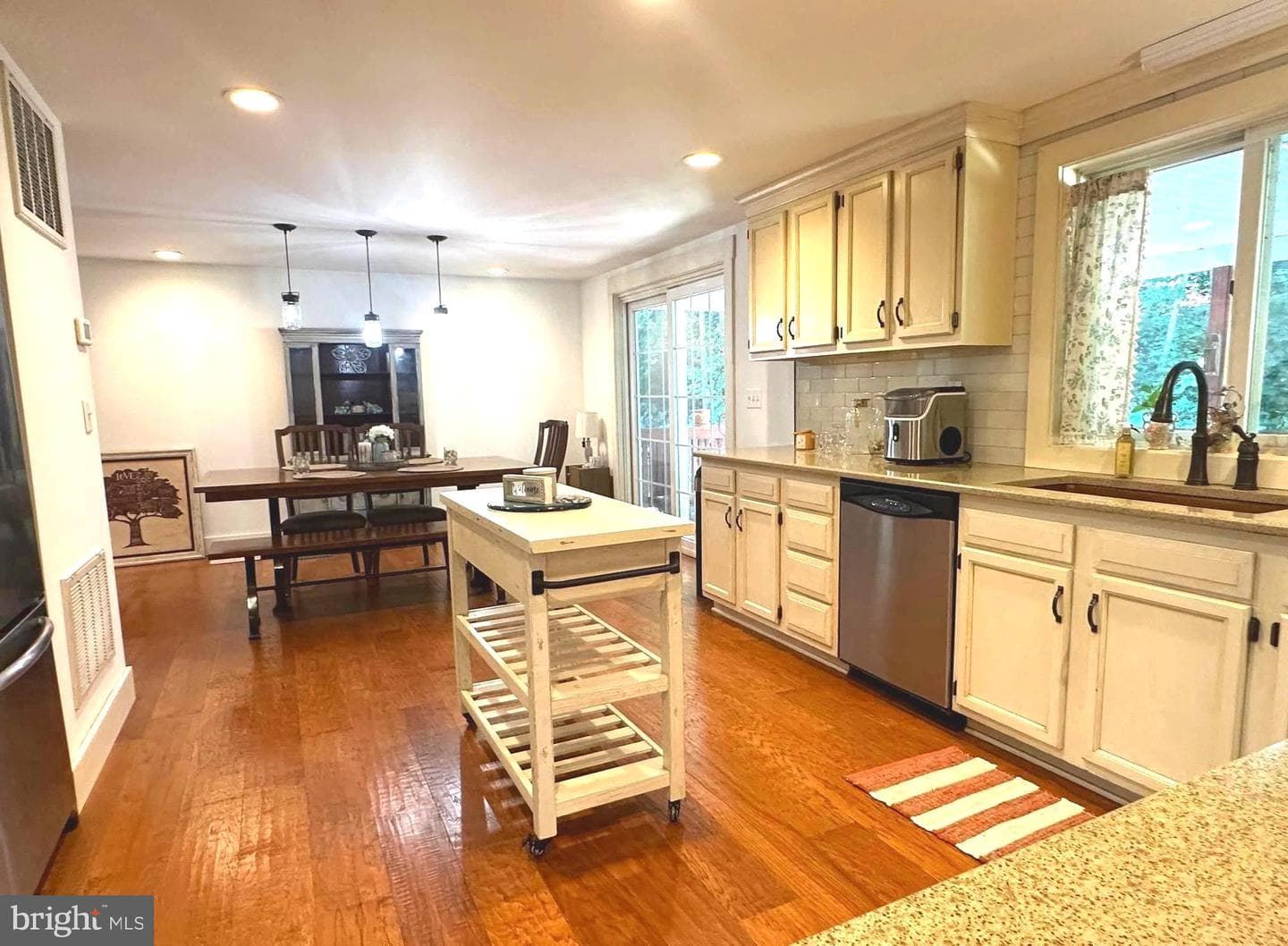7426 Spring Road photo 8