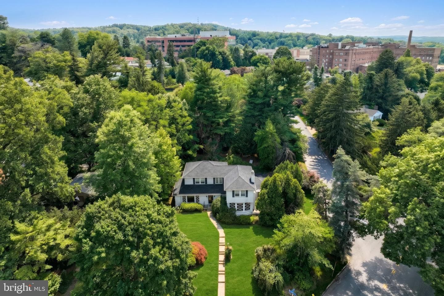 136 Rathton Road photo 44