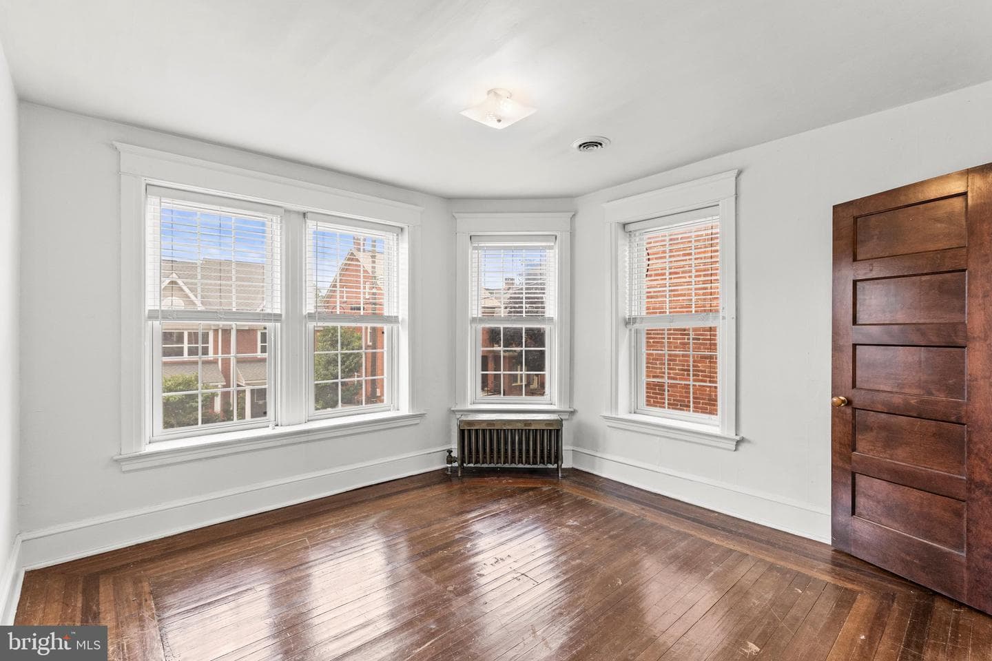 228 Baltimore Street photo 31