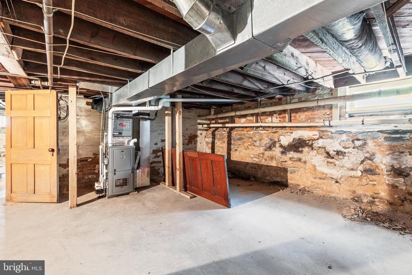 228 Baltimore Street photo 47