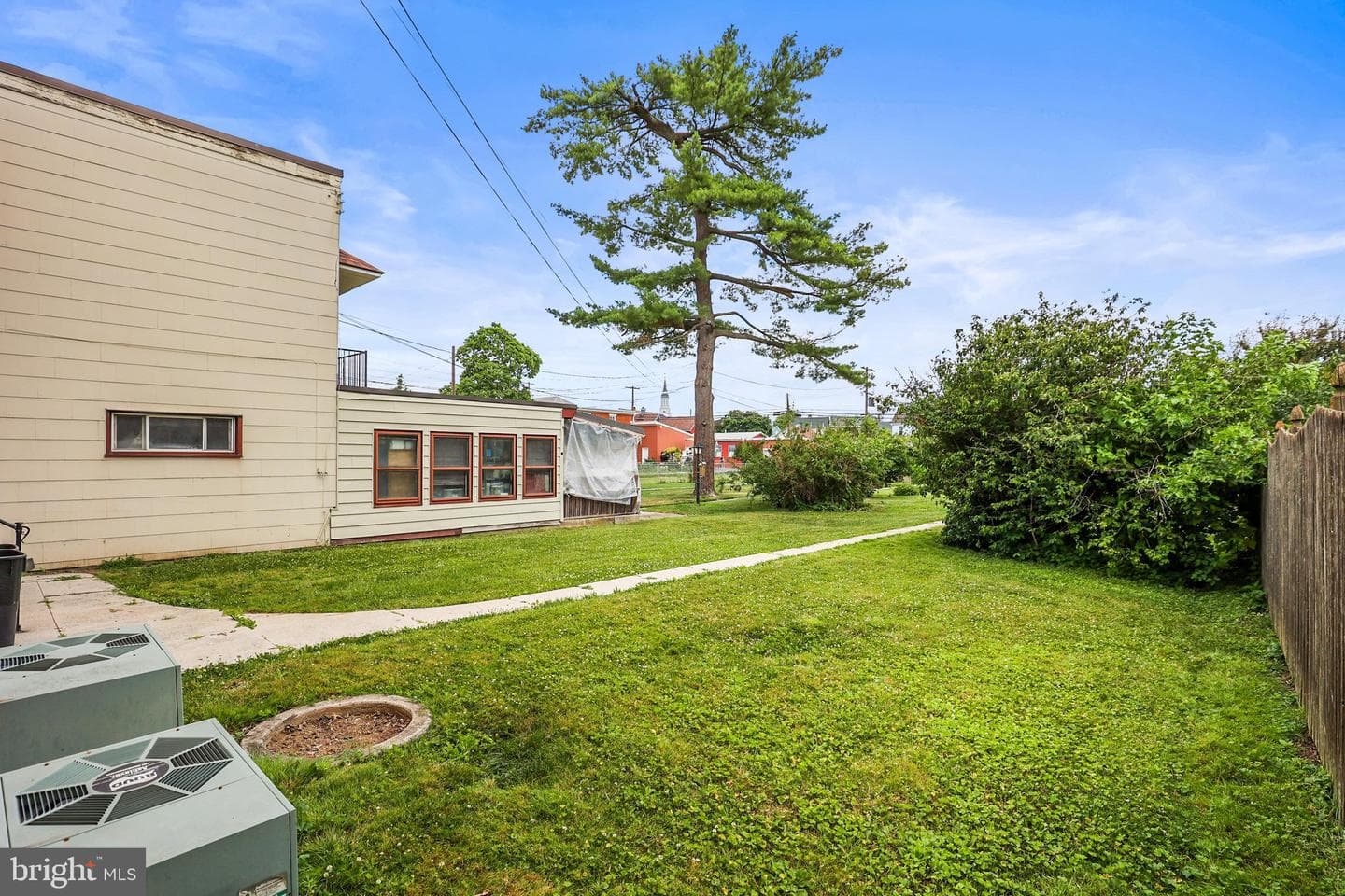 228 Baltimore Street photo 51