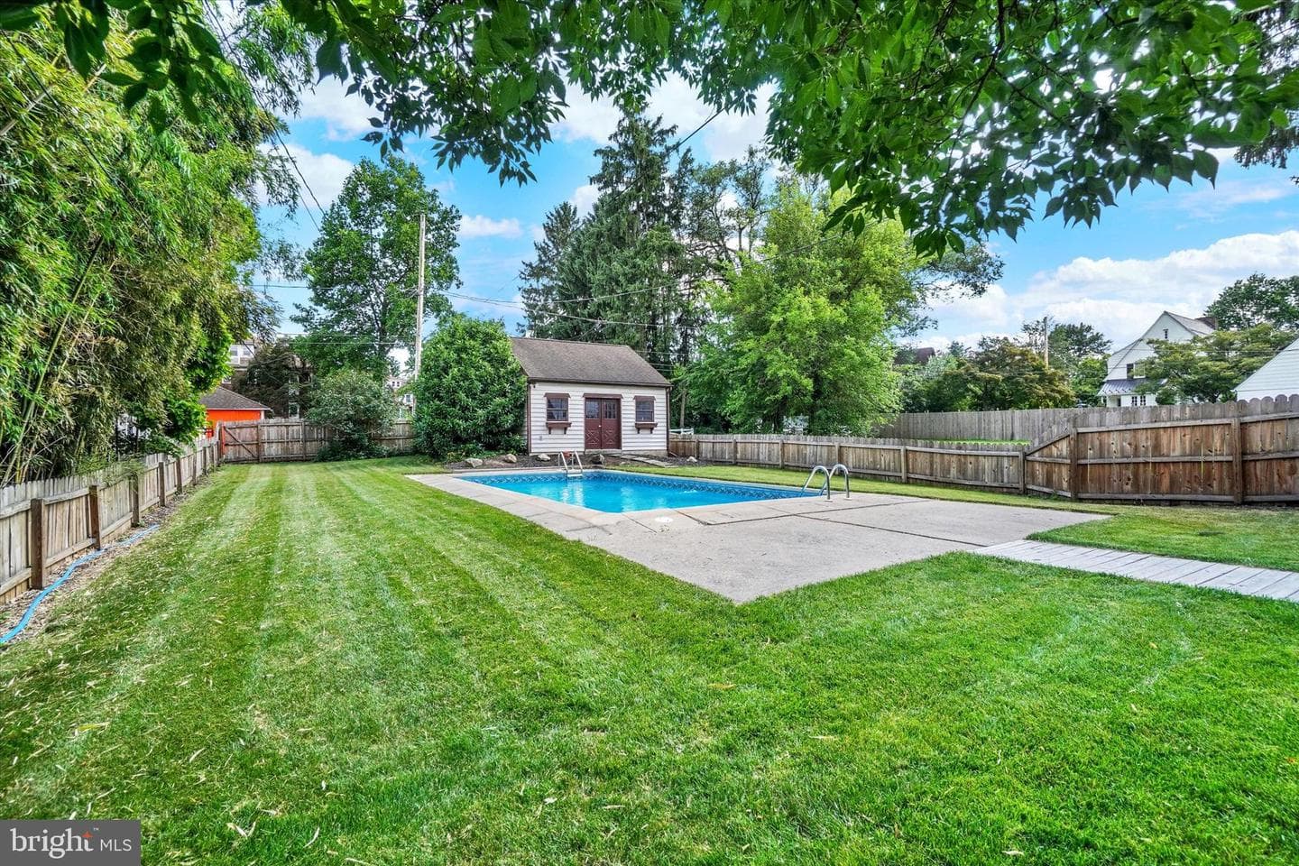 306 Elmwood Boulevard photo 25