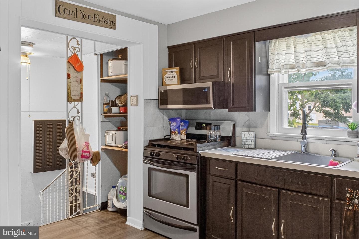 2095 Church Road photo 6