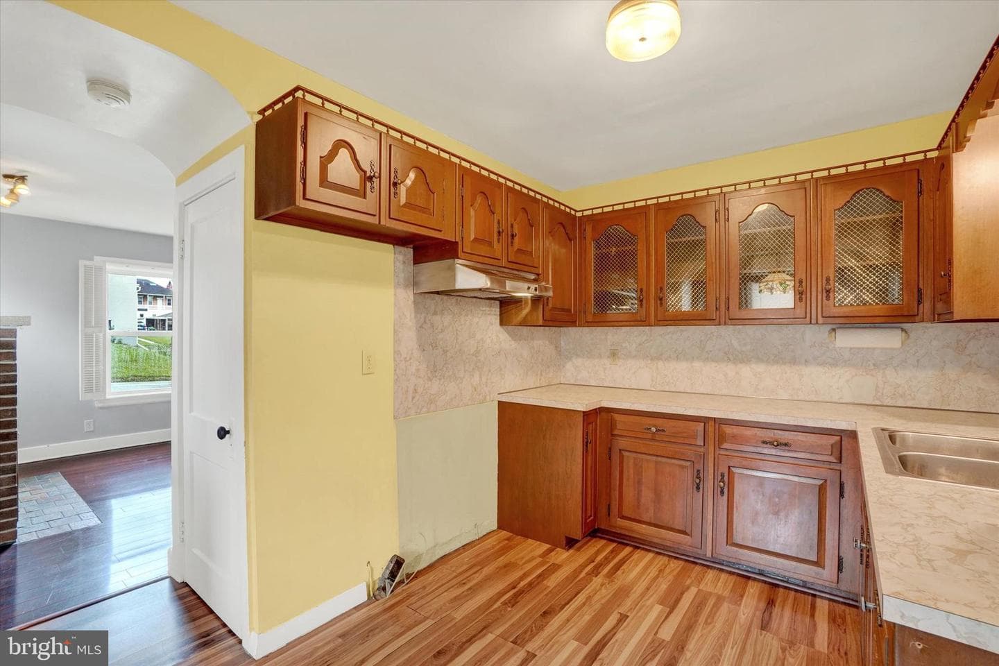 561 Wise Avenue photo 6