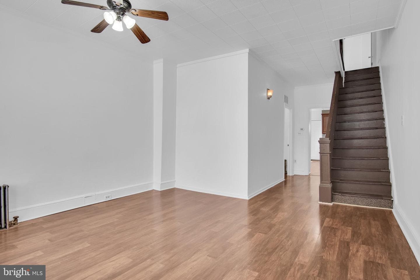 1122 N George Street photo 4