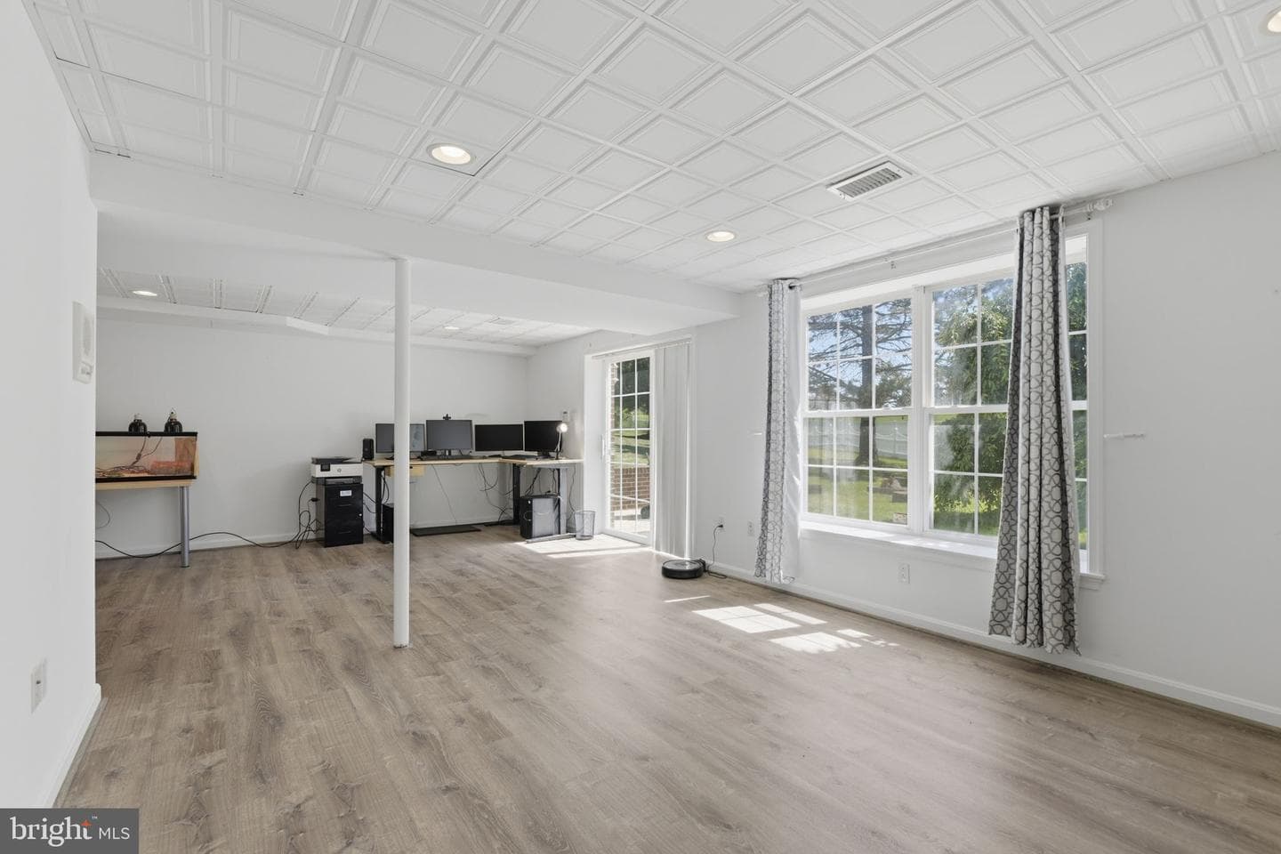 16 Liberty Avenue photo 19