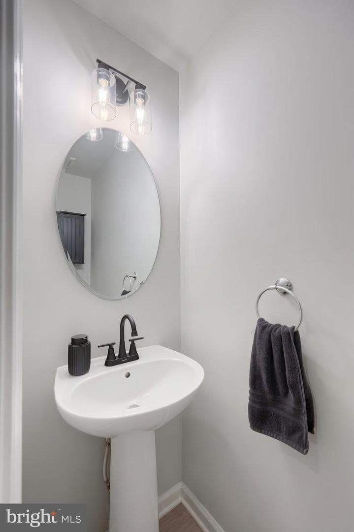 638 W Ore Street photo 26