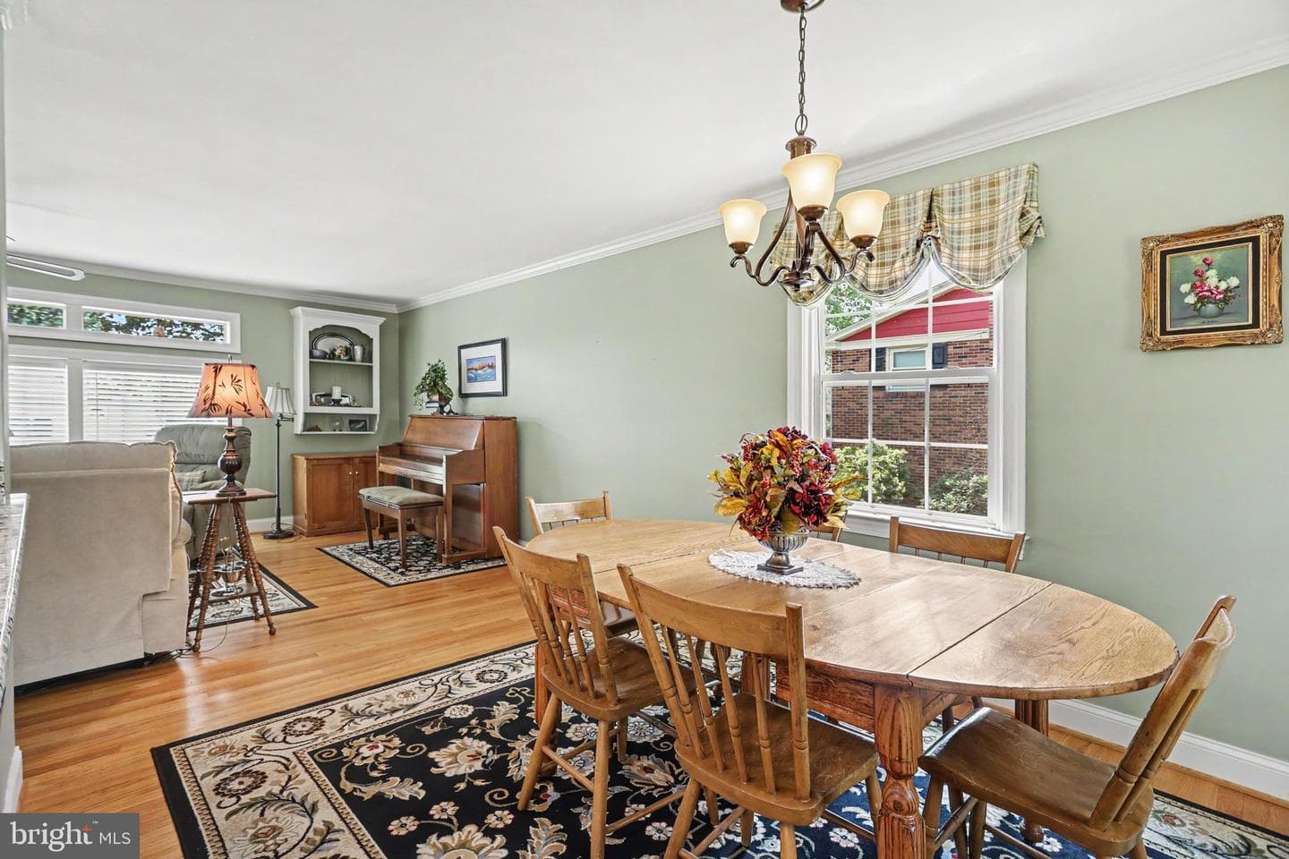 2665 Milford Lane photo 11