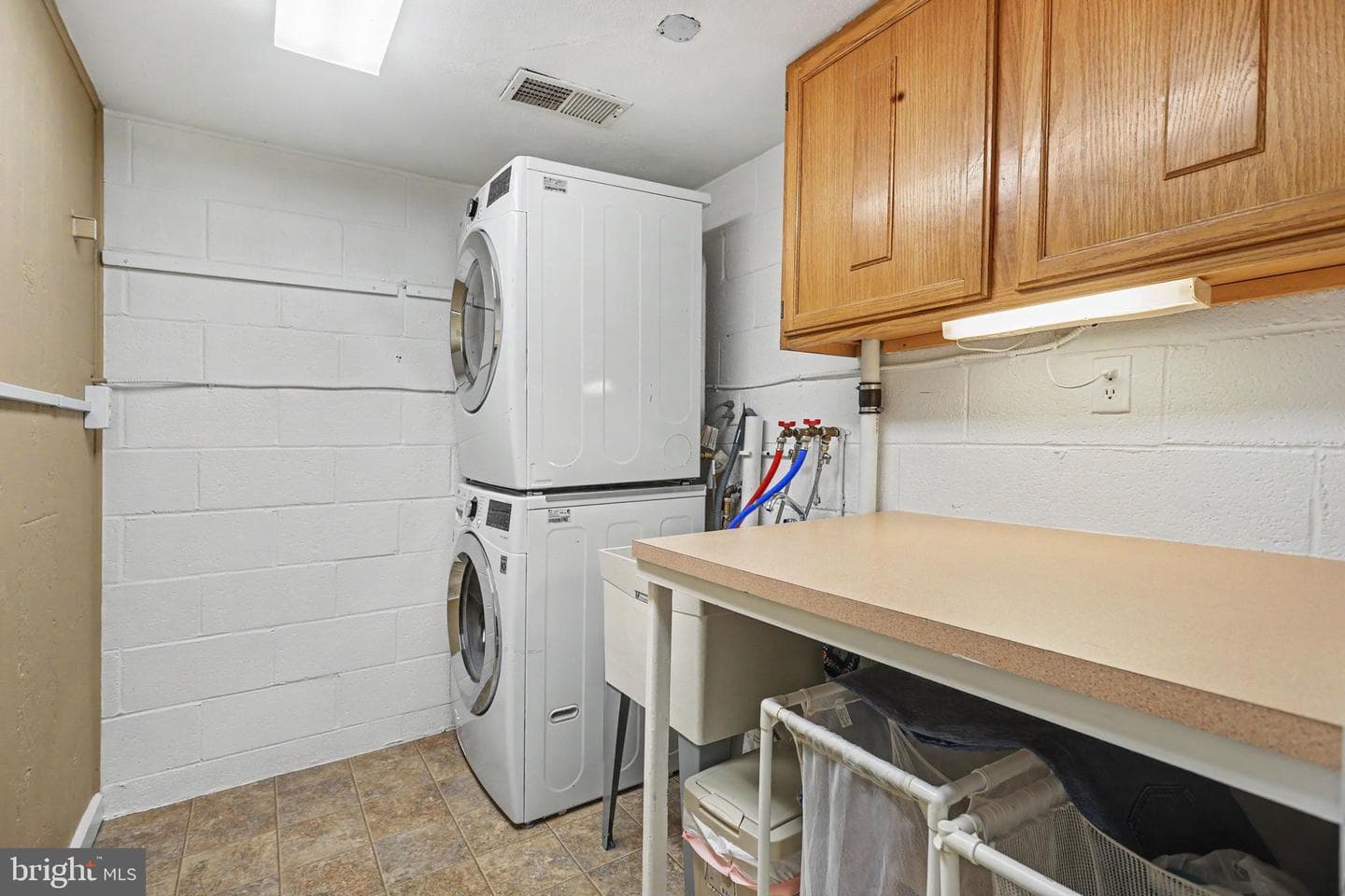 2665 Milford Lane photo 15