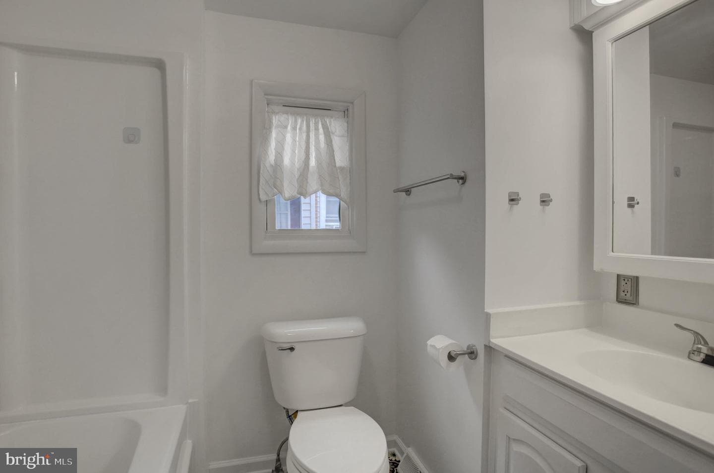 3120 Claremont Road photo 14