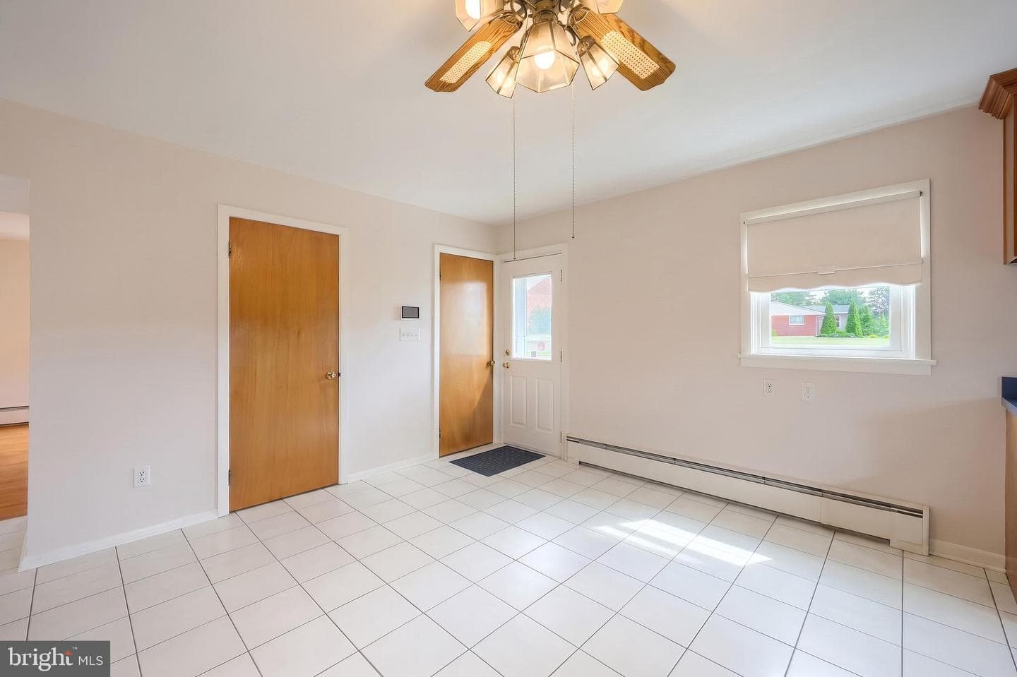 2056 Bridgeview Road photo 13