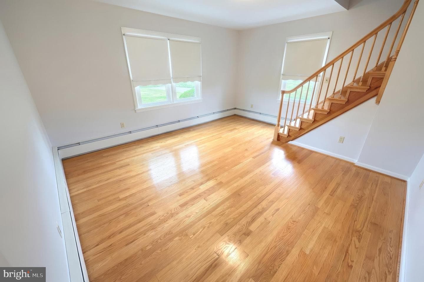2056 Bridgeview Road photo 15