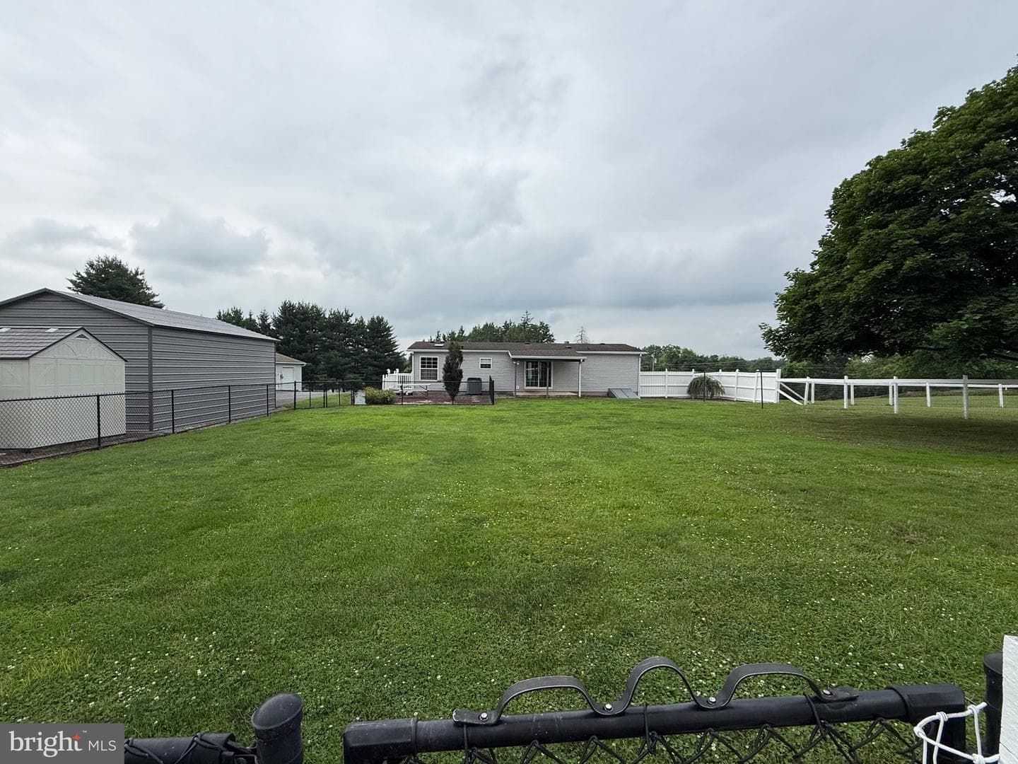472 Scotch Pine Road photo 26