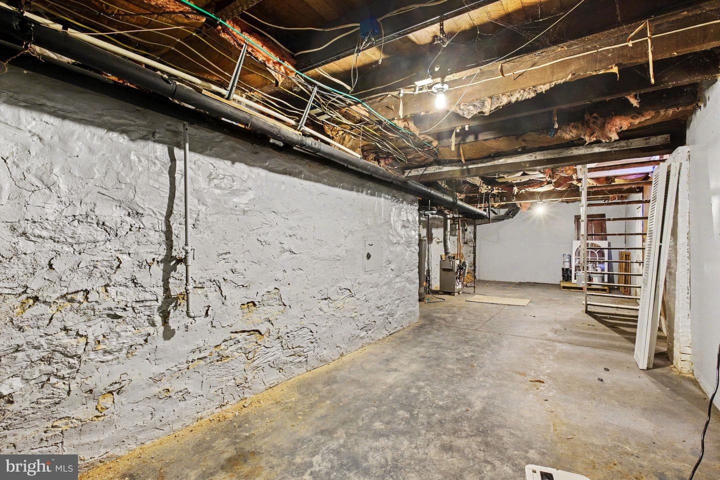 503 E Market Street photo 20