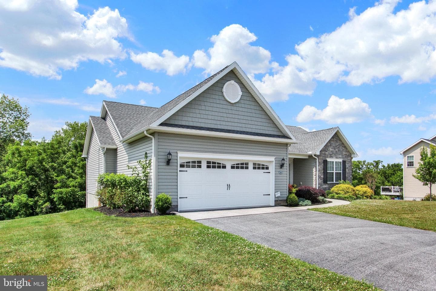 880 Ripple Dr photo 3