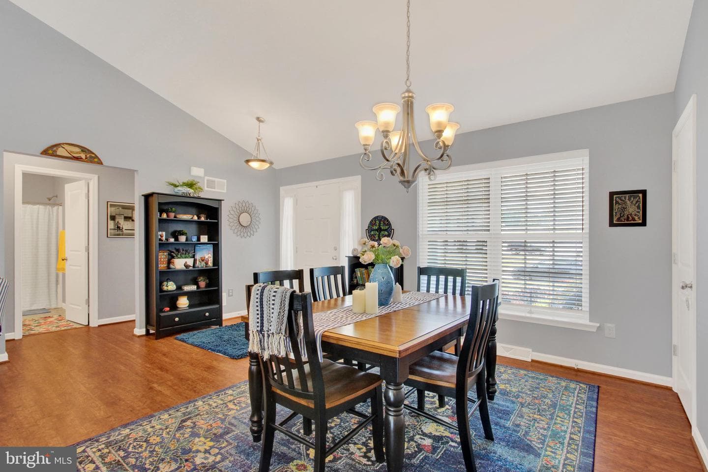 880 Ripple Dr photo 4