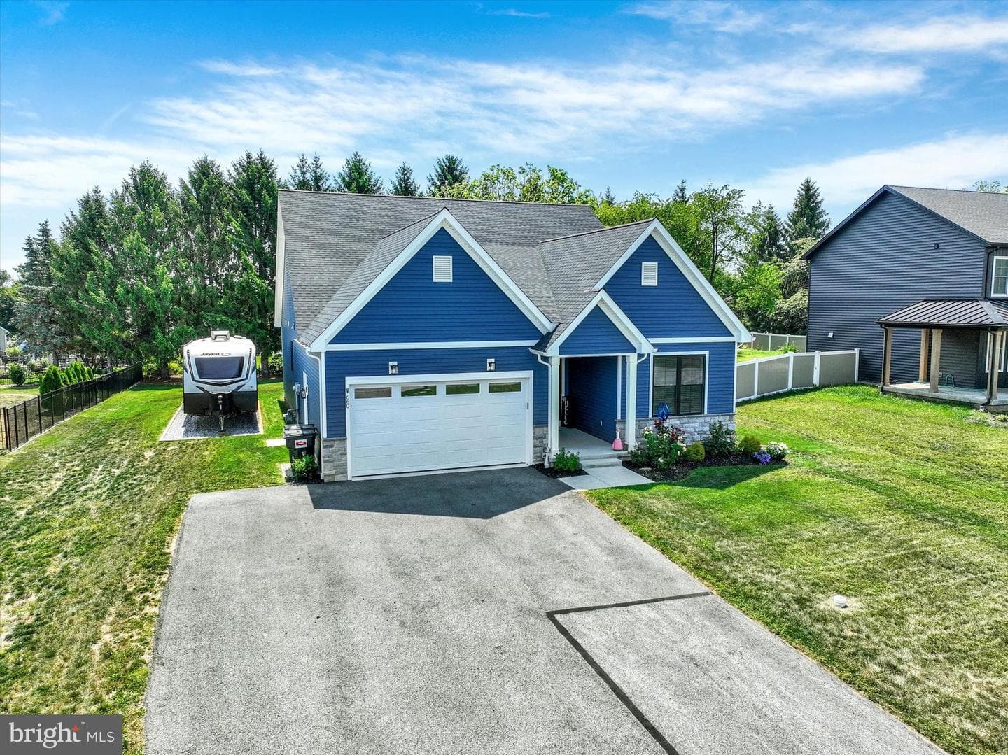 660 Church Road photo 4