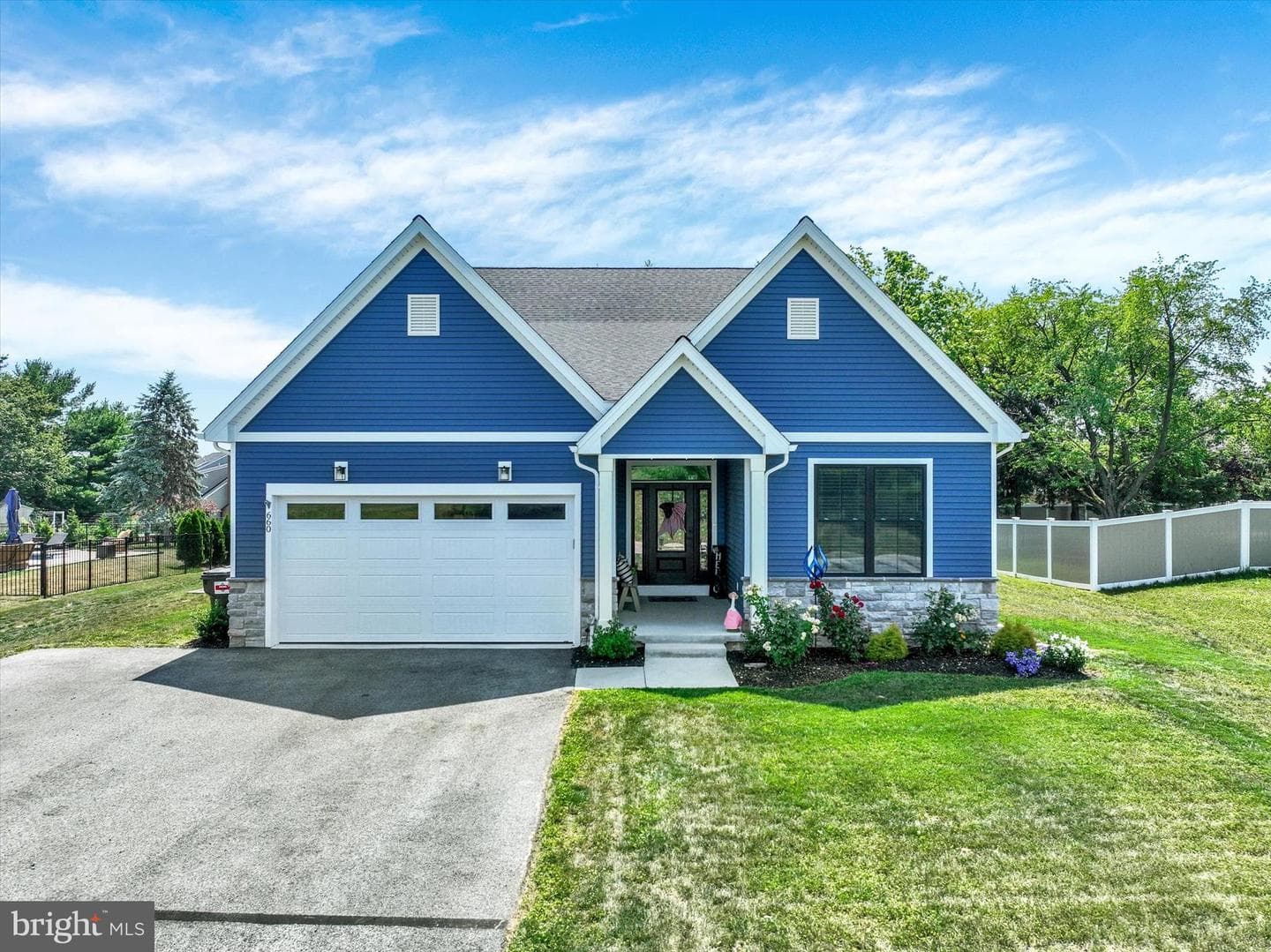 660 Church Road photo 5