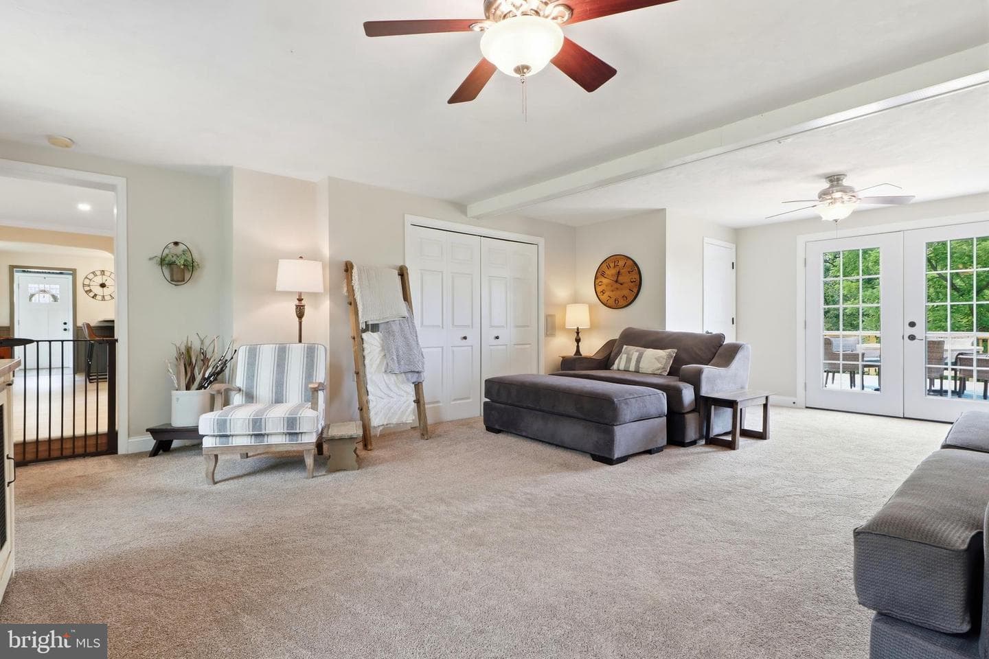 690 Academy Road photo 19