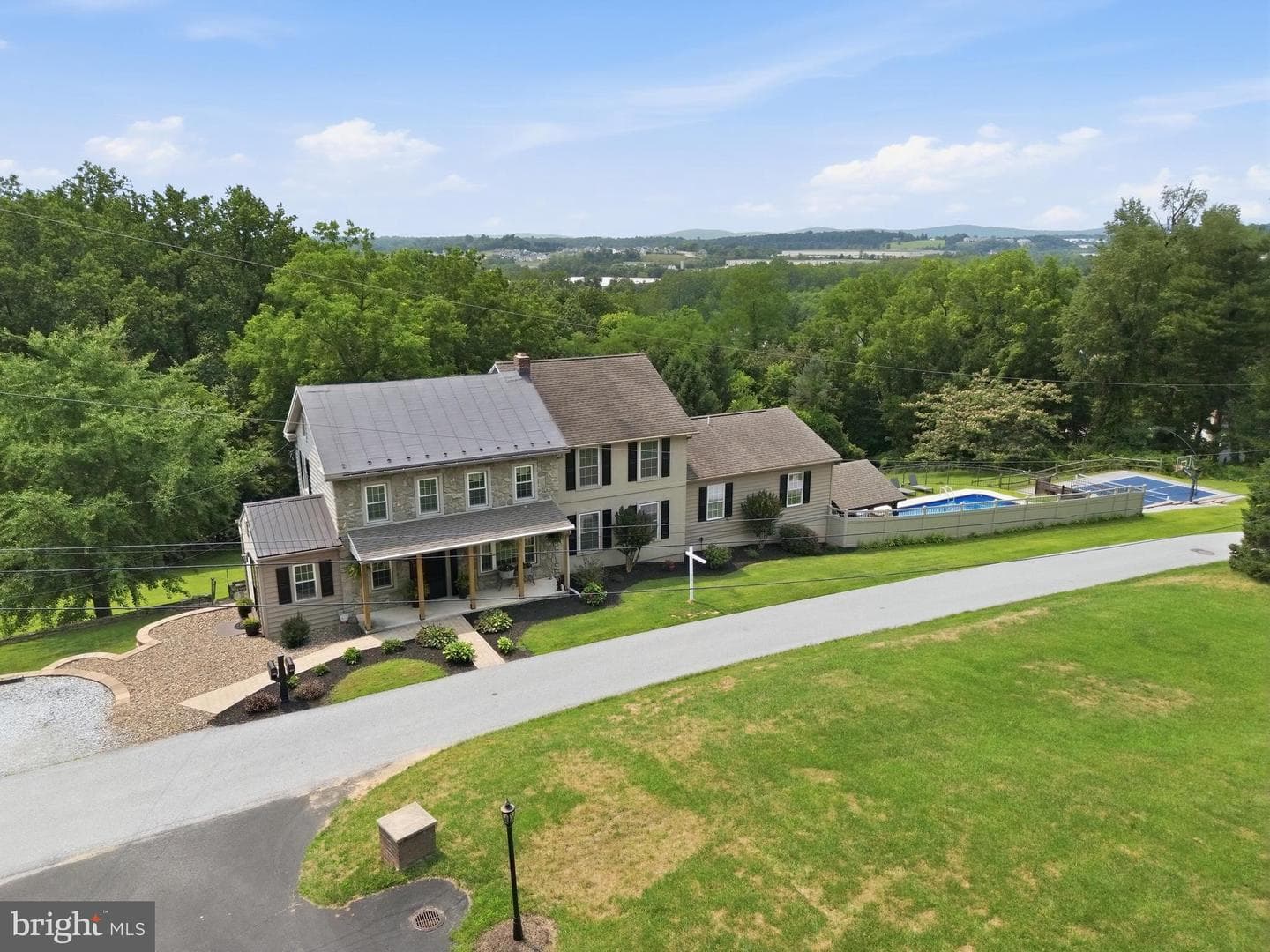 690 Academy Road photo 66