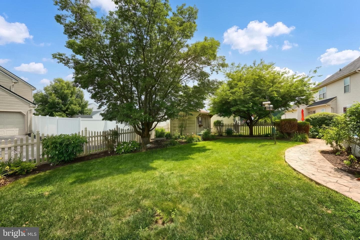 18 Ferndale Road photo 10