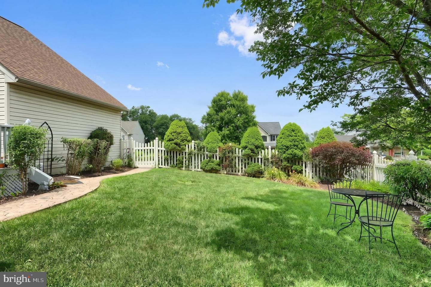 18 Ferndale Road photo 12