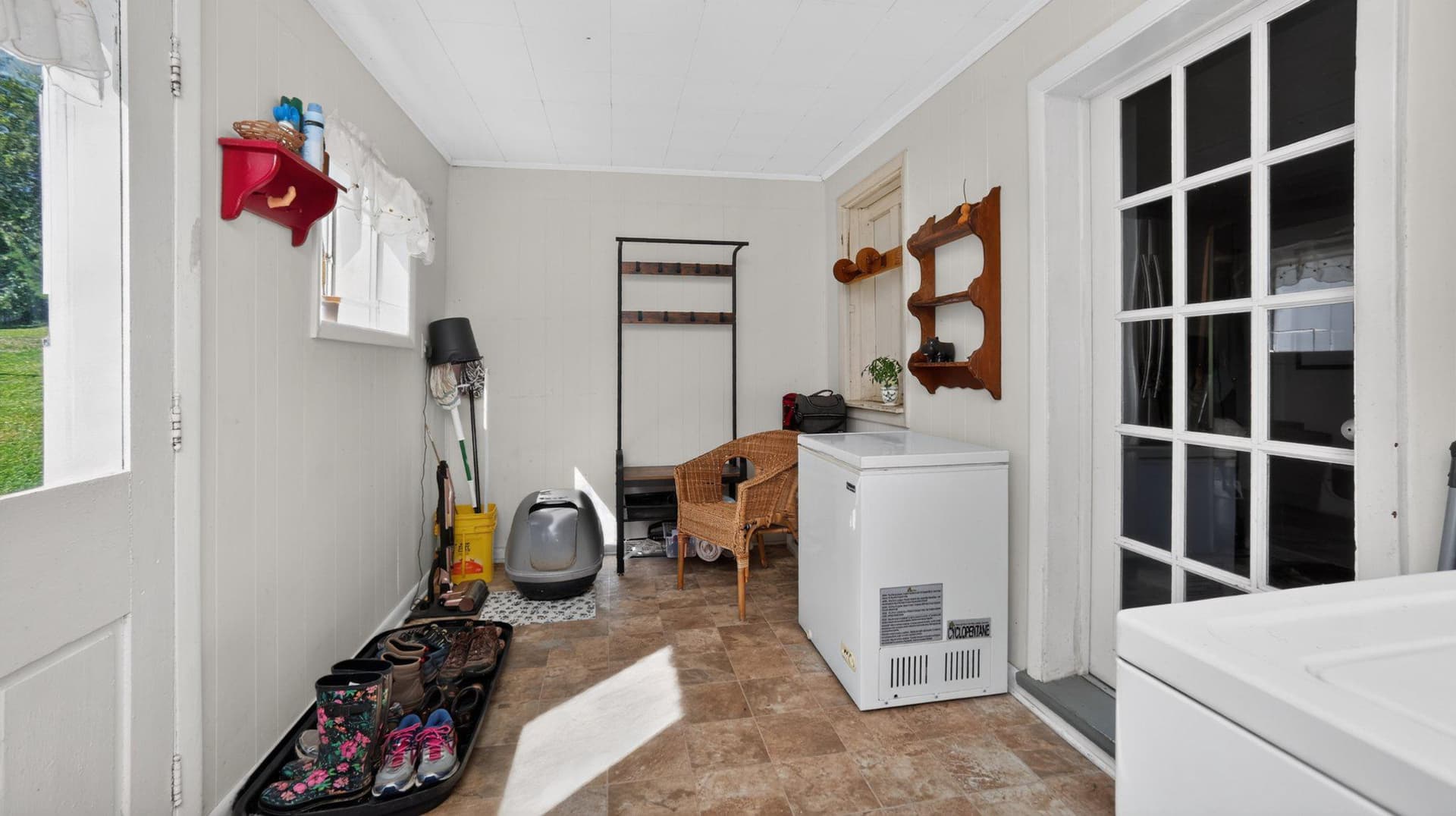 8042 Bobs Road photo 13