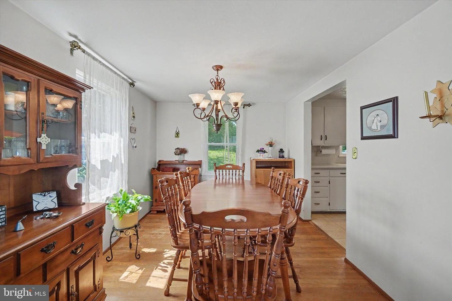 460 Skyview Drive photo 6
