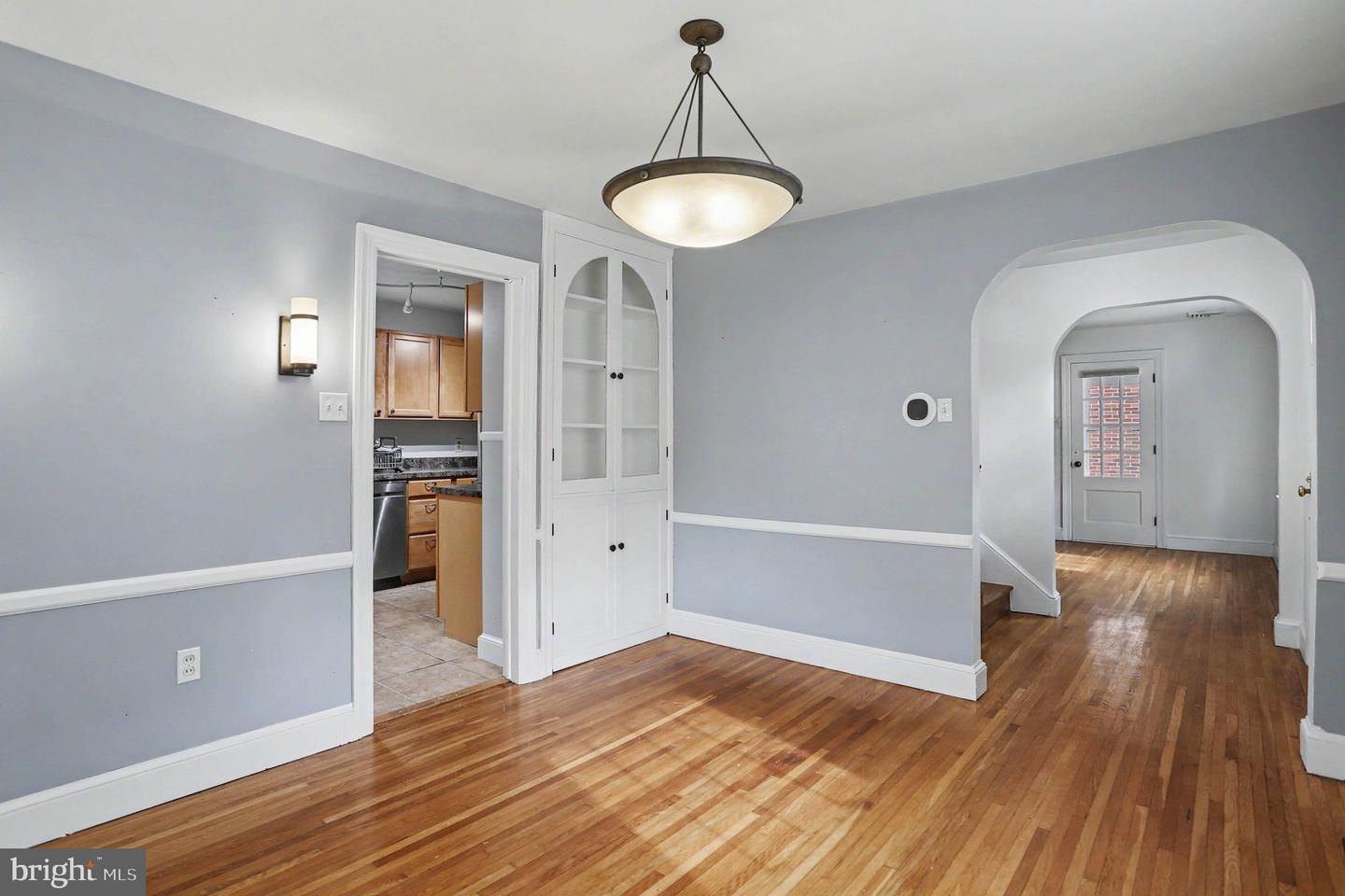 218 N Gotwalt Street photo 7