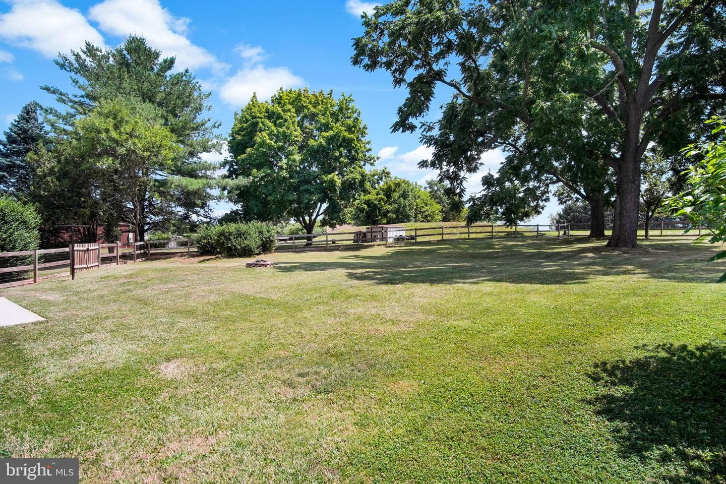 2040 Grandview Road photo 22