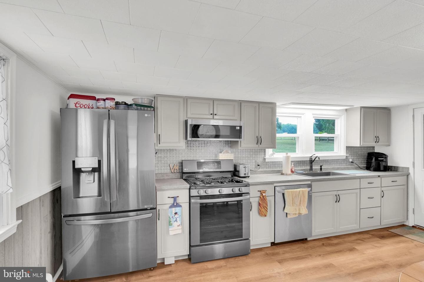 2040 Grandview Road photo 7