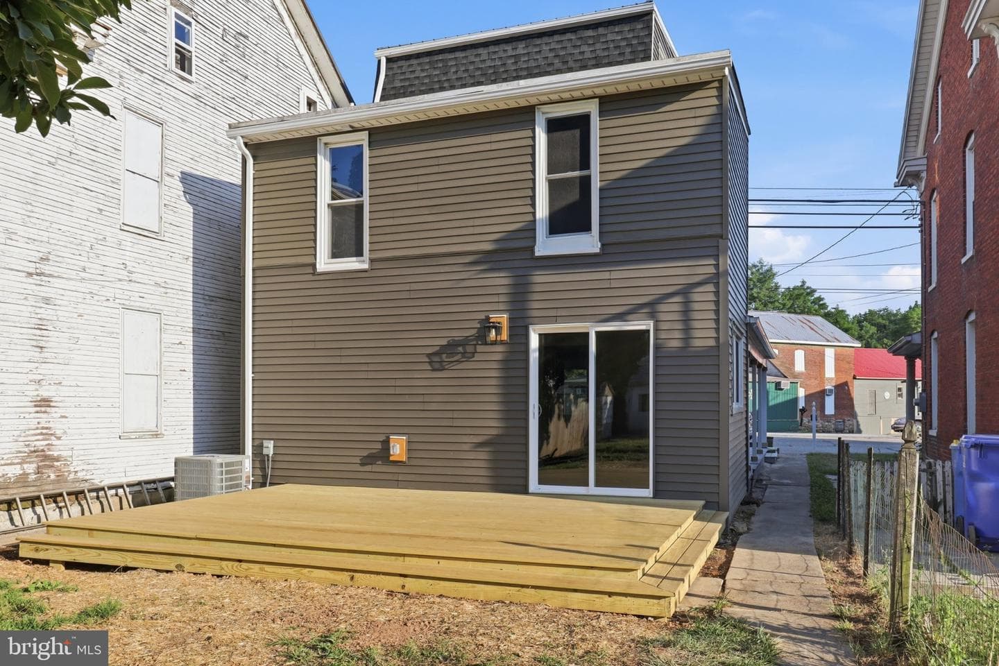 5247 Lincoln Highway W photo 27