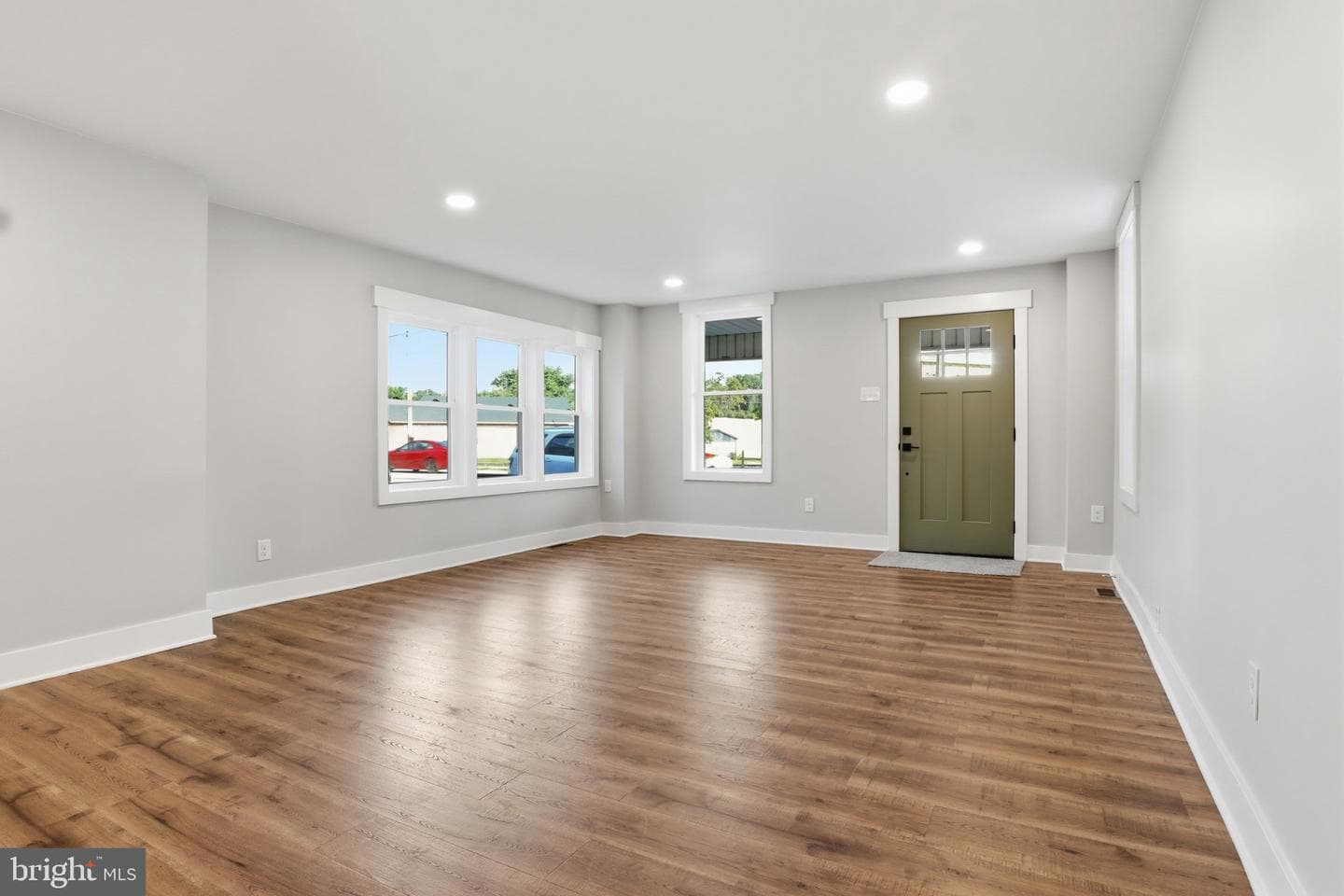 5247 Lincoln Highway W photo 6
