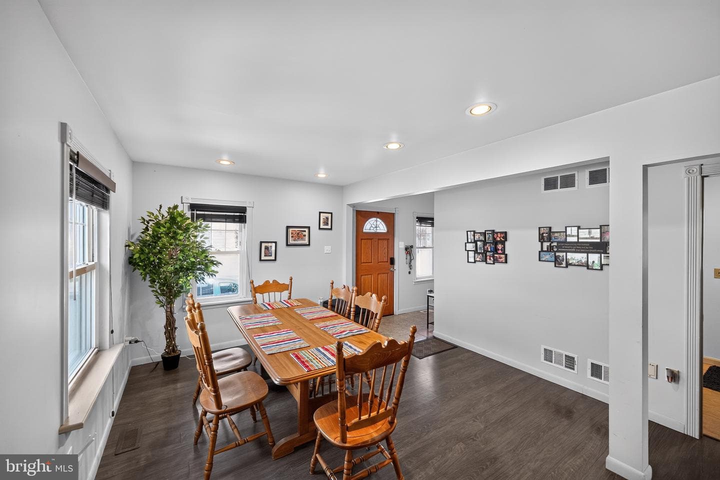 300 N Highland Avenue photo 12