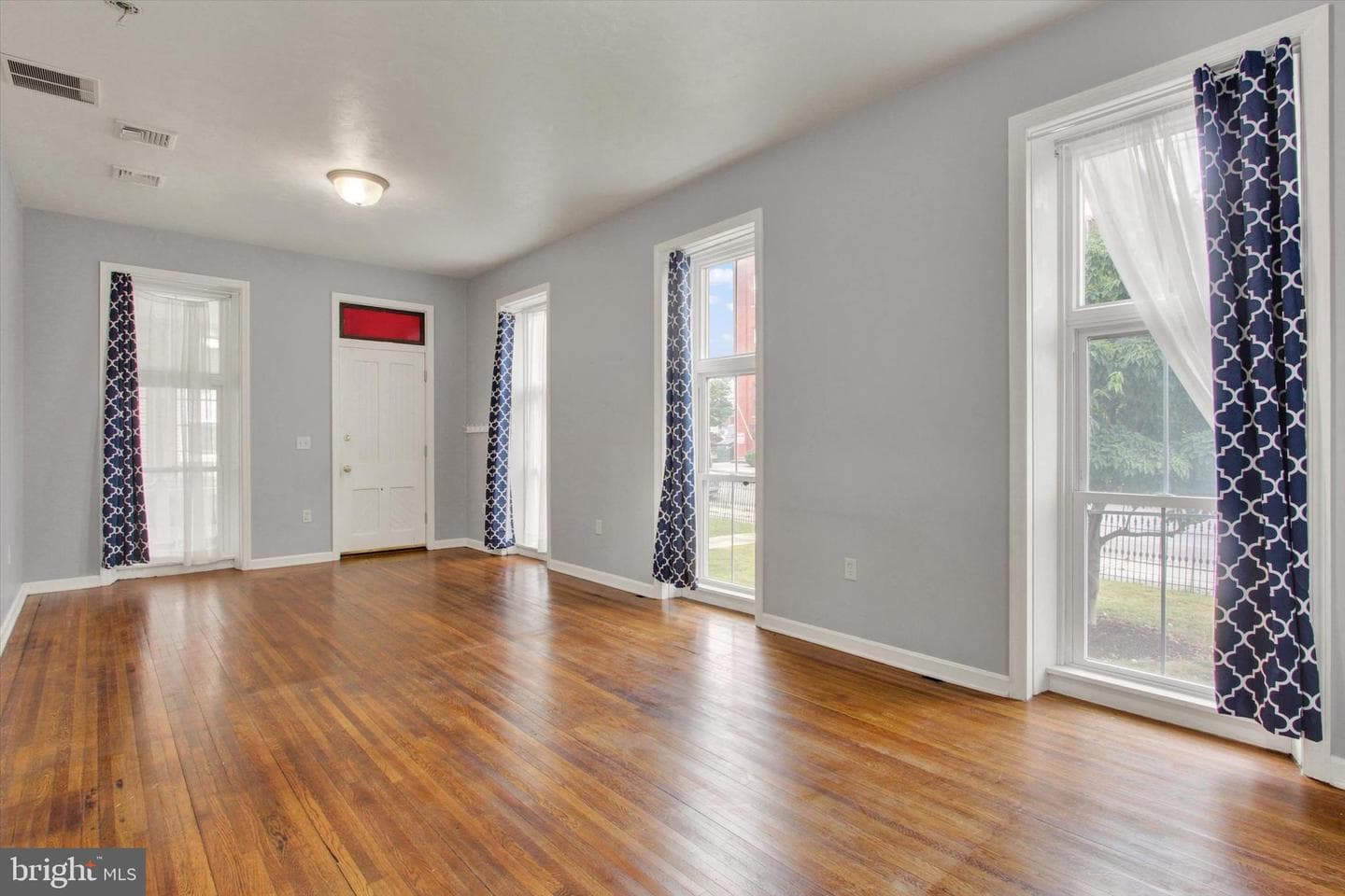 232 N Franklin Street photo 8