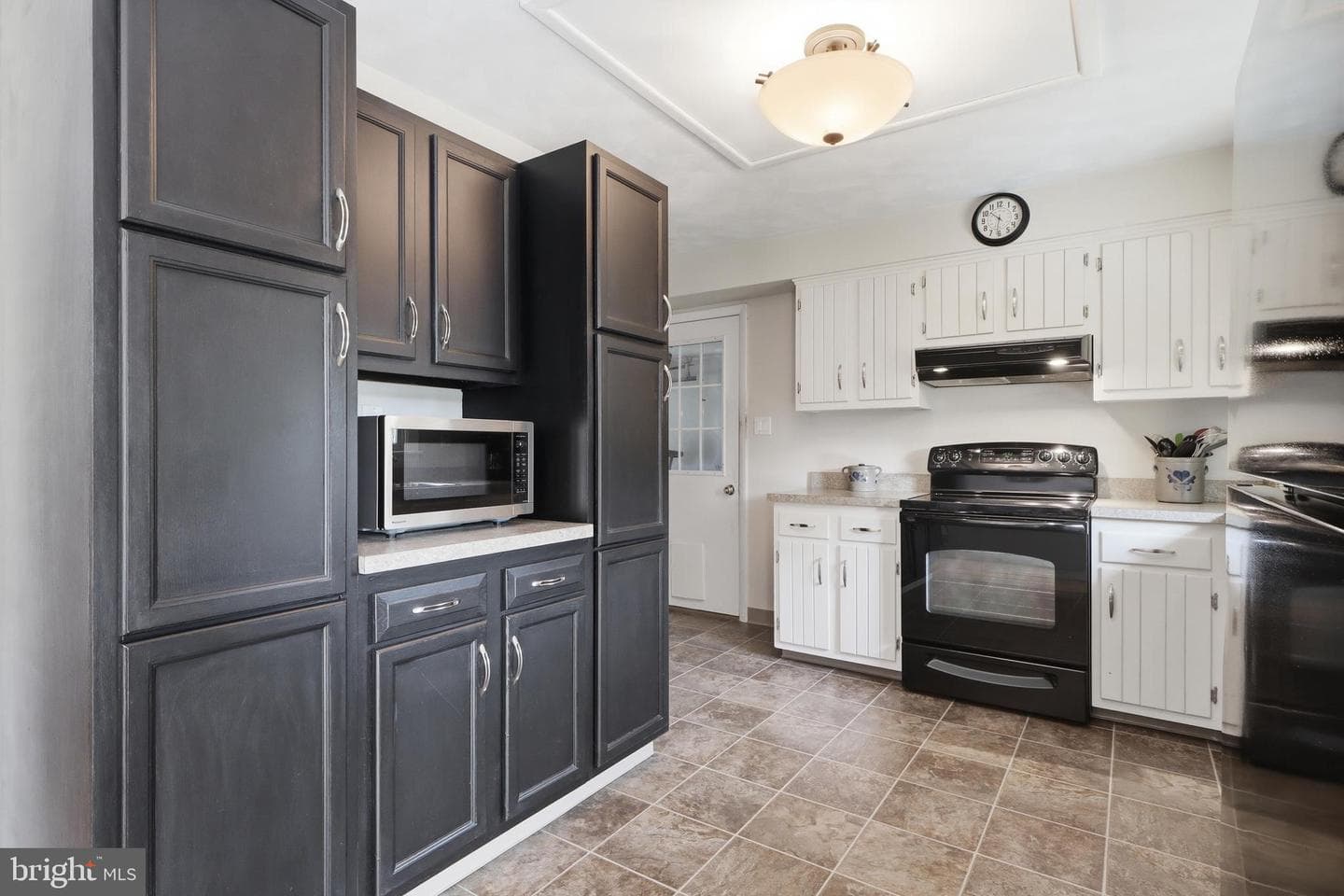 525 Hengst Court photo 14