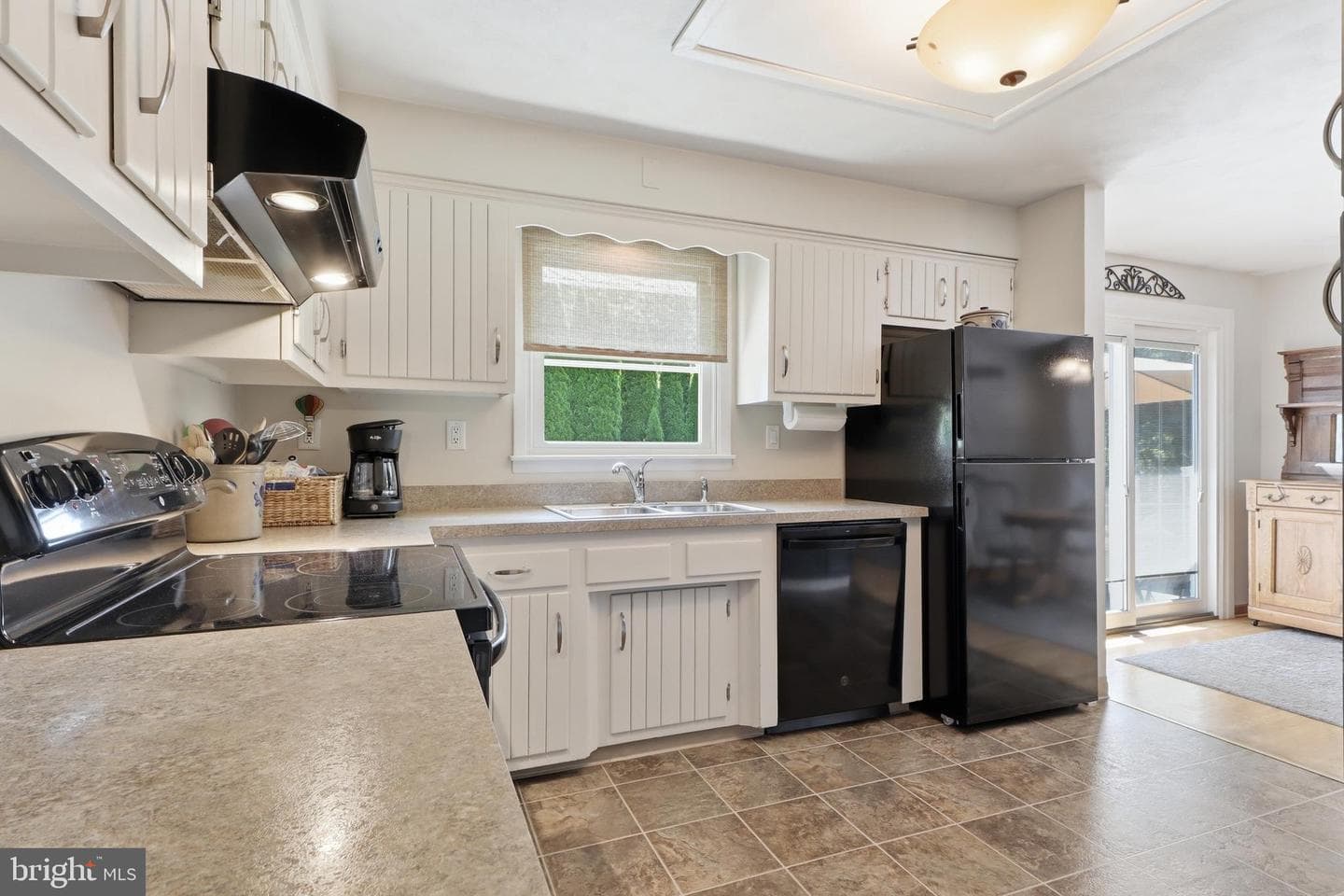 525 Hengst Court photo 15
