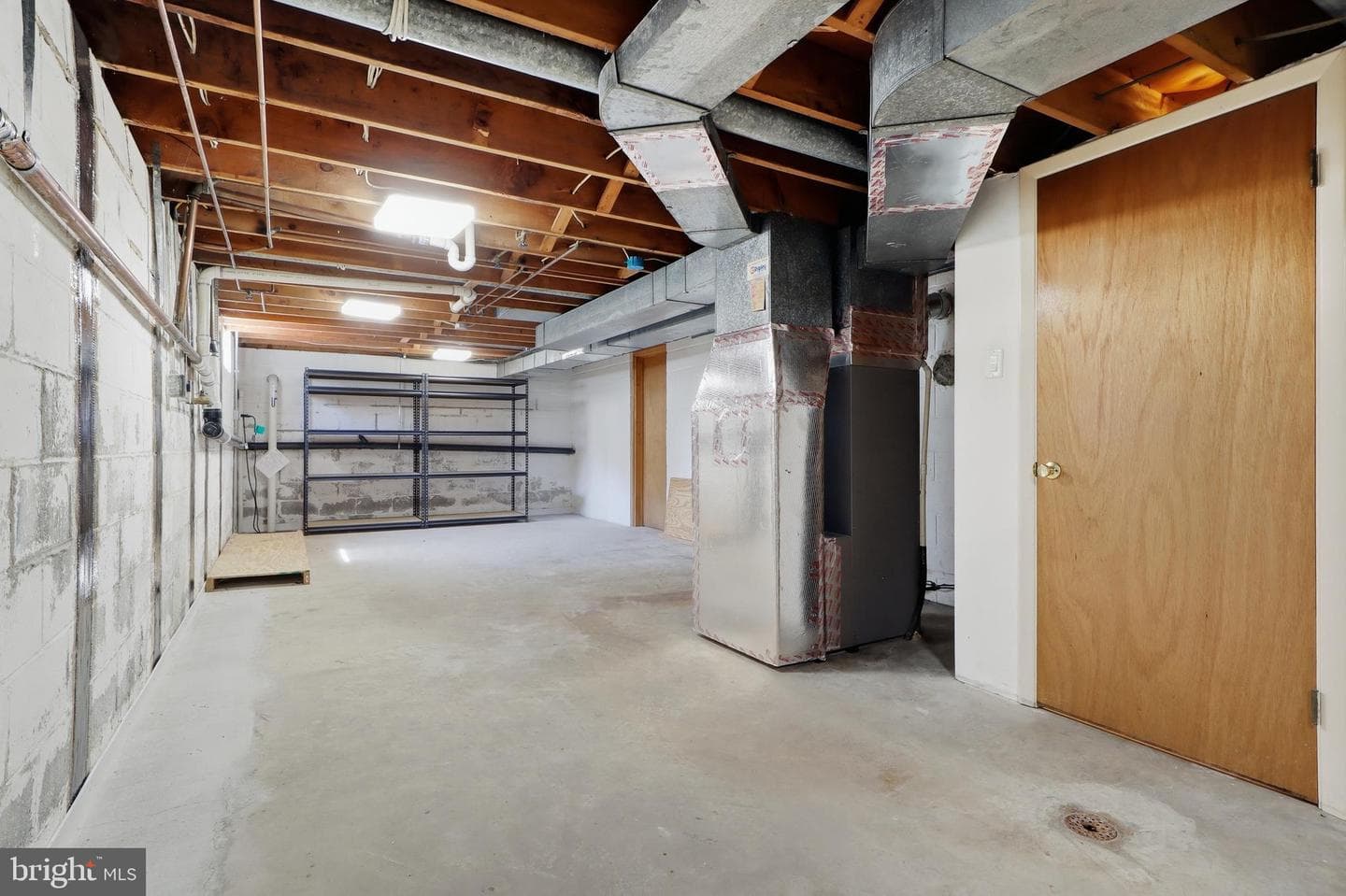 525 Hengst Court photo 31