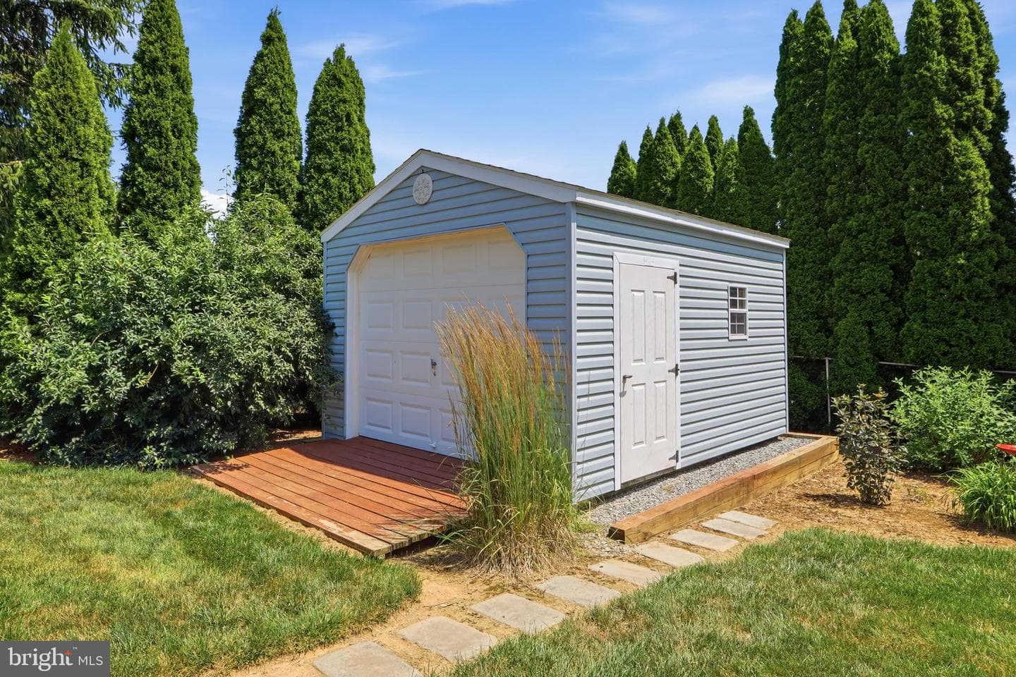 525 Hengst Court photo 35