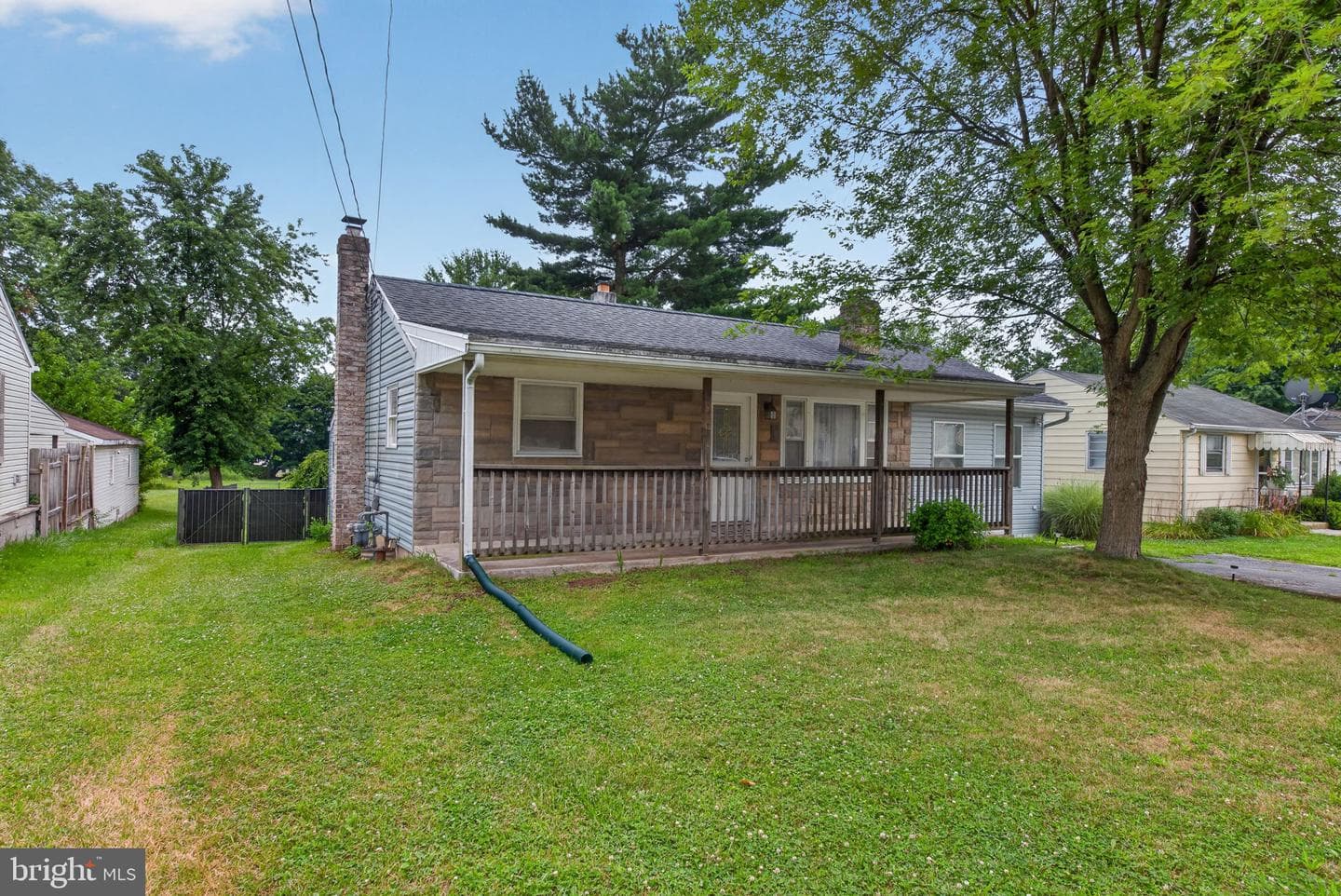 2725 Oakland Road photo 3