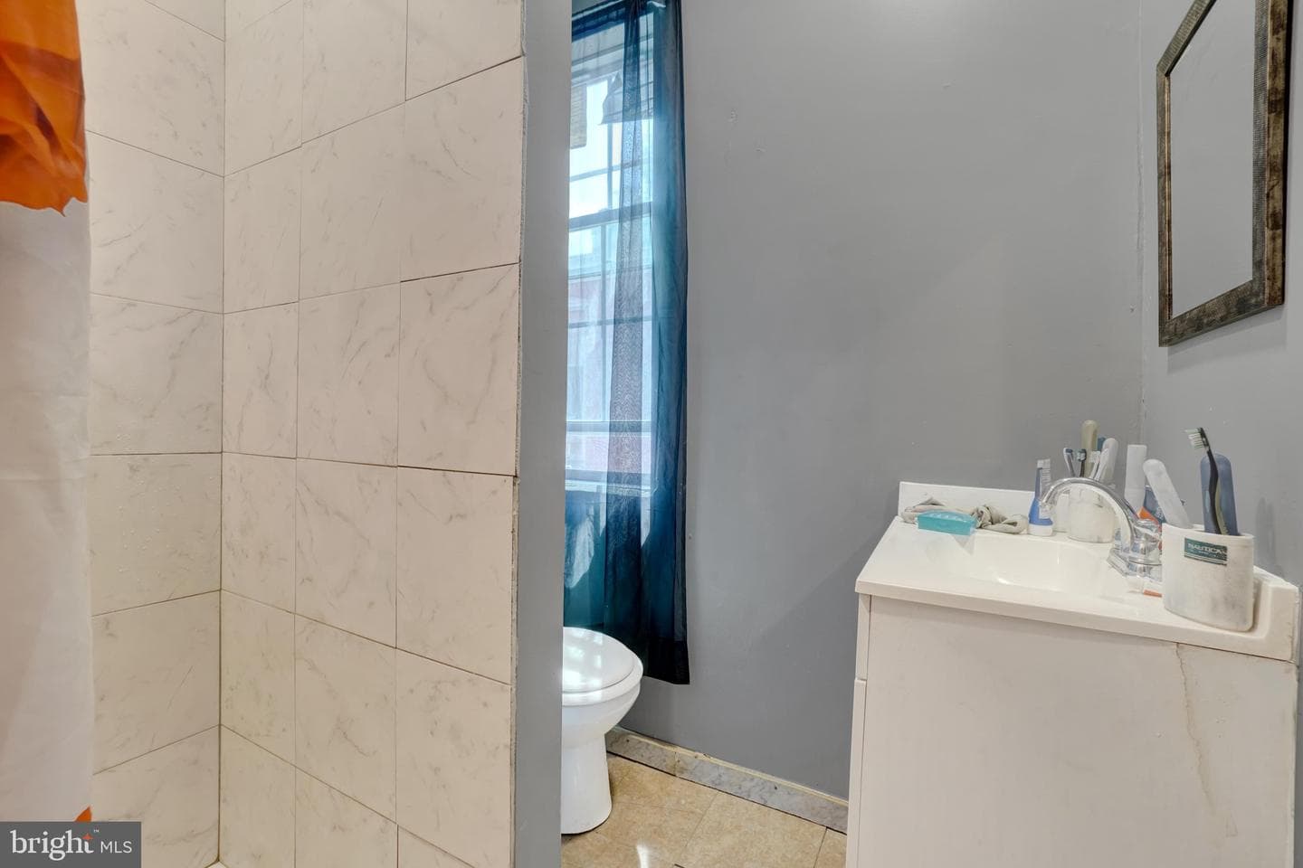 626 W Princess Street photo 10